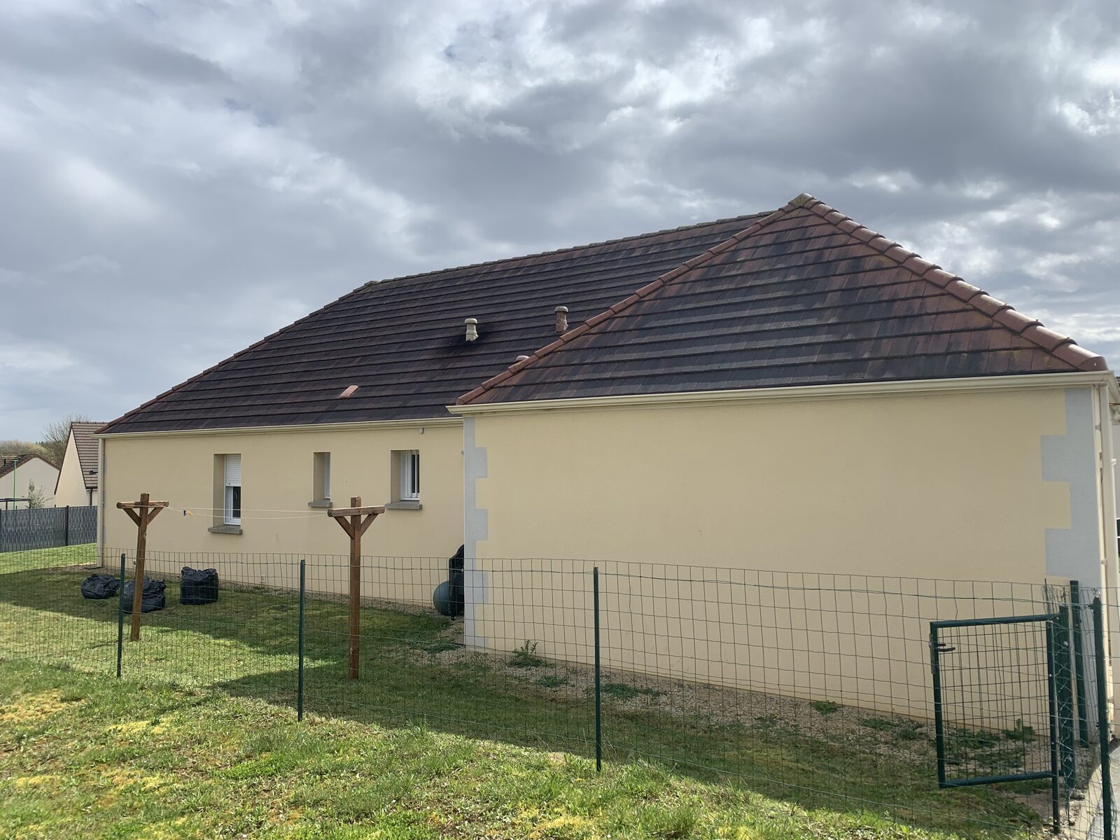 Toiture de maison avant rénovation